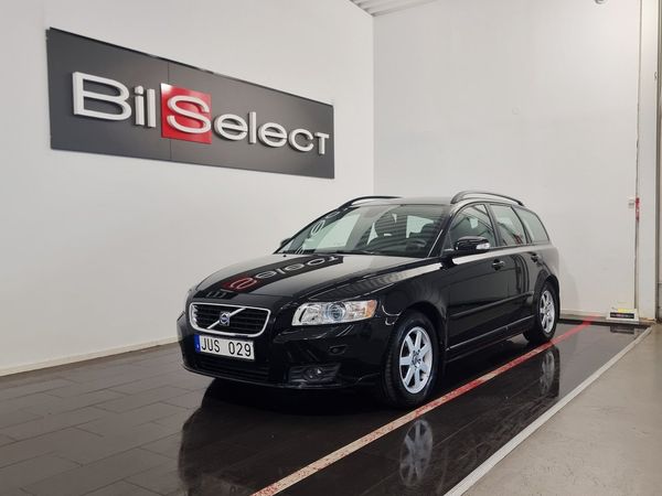 Volvo V50 1.8 Flexifuel Momentum NyBesik FullServad En Ägare Drag - 2009
