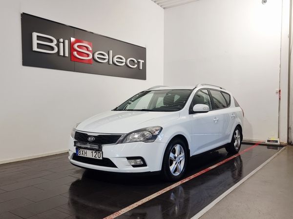 Kia Cee´d cee'd_sw 1.6 CRDi EX Dragkrok B-sensor Automatic - 2010
