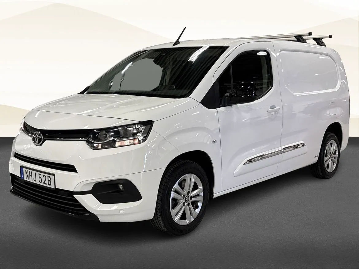 Vehicle image 18