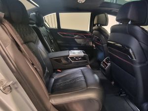 BMW 740 bild 9