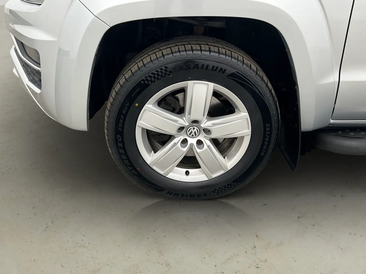 Vehicle image 30