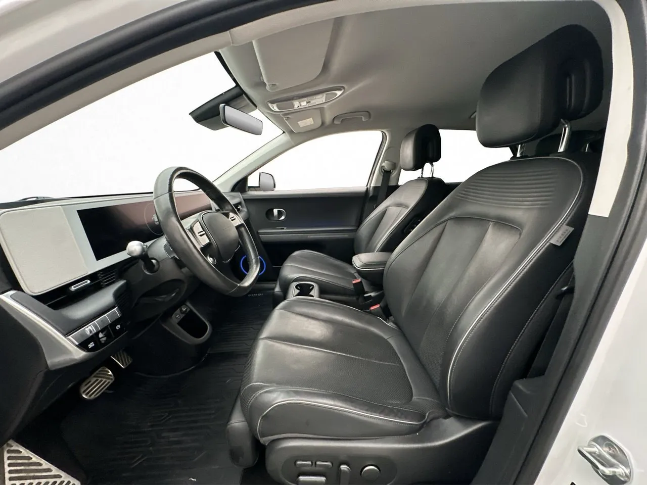 Vehicle image 22