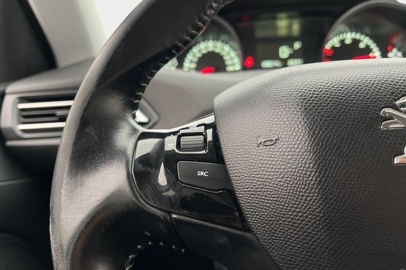 Peugeot 308 bild 8