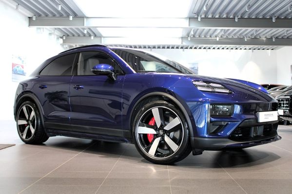 Porsche Macan Turbo (VAT/MOMS) - 2024