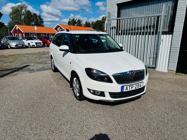 Skoda Fabia 1.2 TSI 105HK COMBI AMBITION / AUTOMAT - 2014