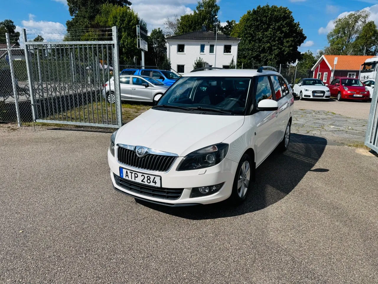 Vehicle image 1
