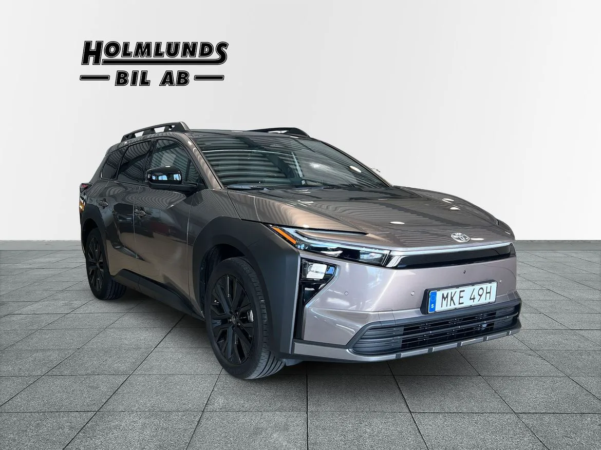 Vehicle image 18