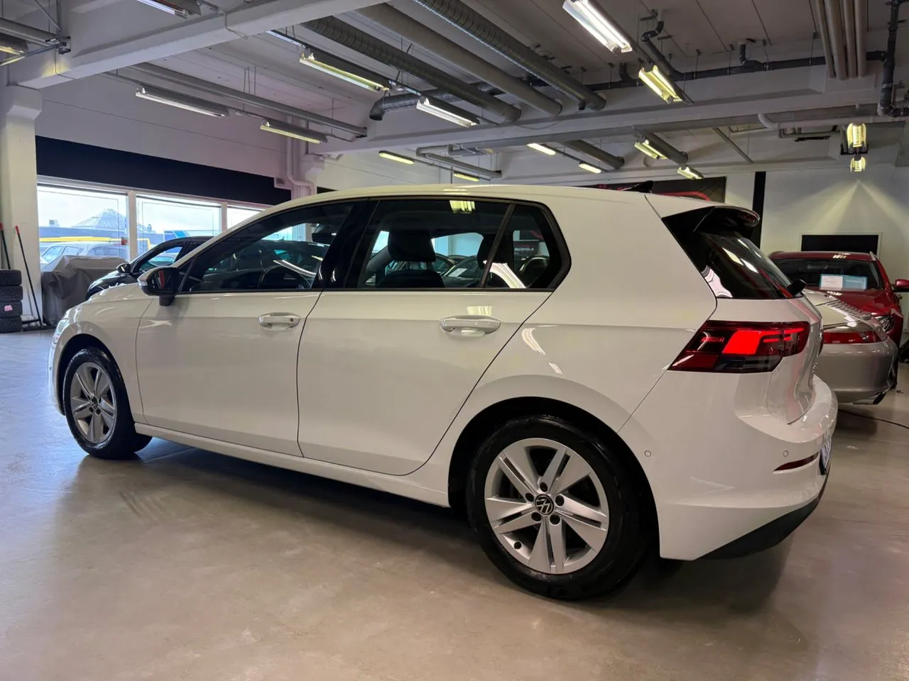 Vehicle image 8