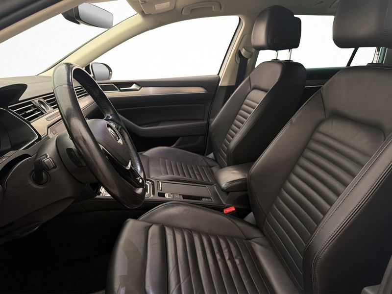 Volkswagen Passat bild 9
