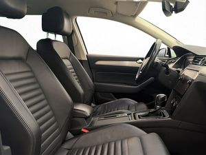 Volkswagen Passat bild 10