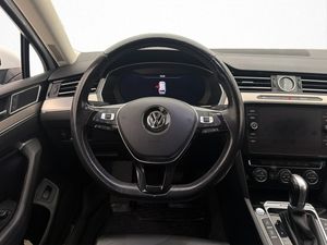 Volkswagen Passat bild 11