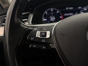 Volkswagen Passat bild 15