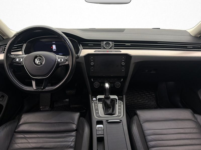 Volkswagen Passat bild 14