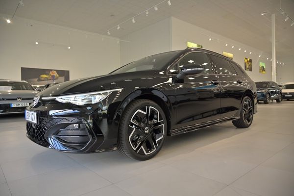 Volkswagen Golf Sportscombi 1.5 eTSI 150hk *LAGERBIL* - 2026