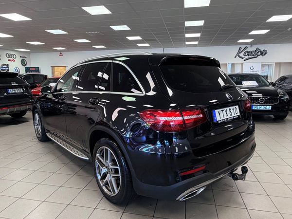 Mercedes GLC220 d 4MATIC,AMG Line,Panorama,D-värmare,NAV,2brukare - 2018