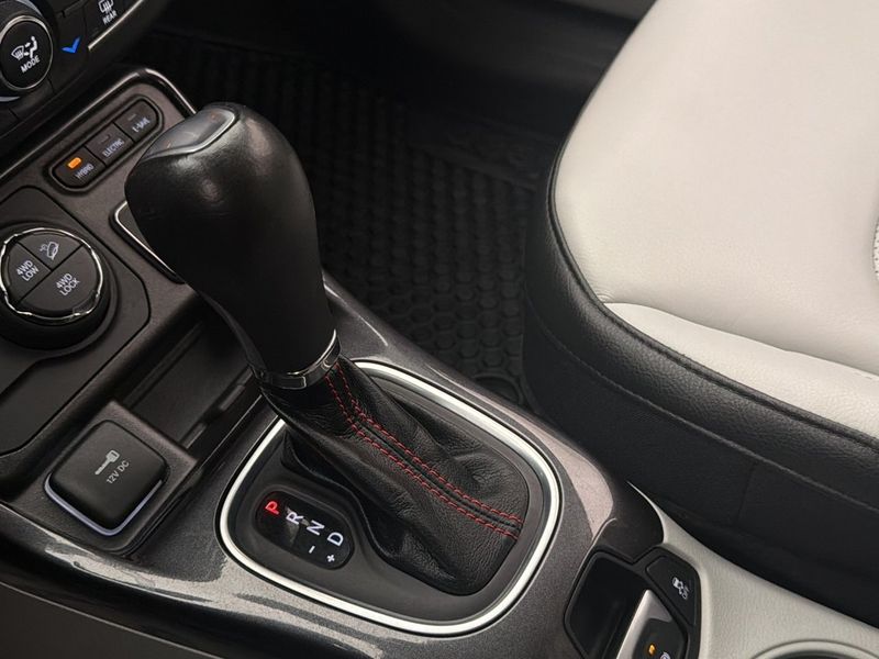 Jeep Compass bild 24