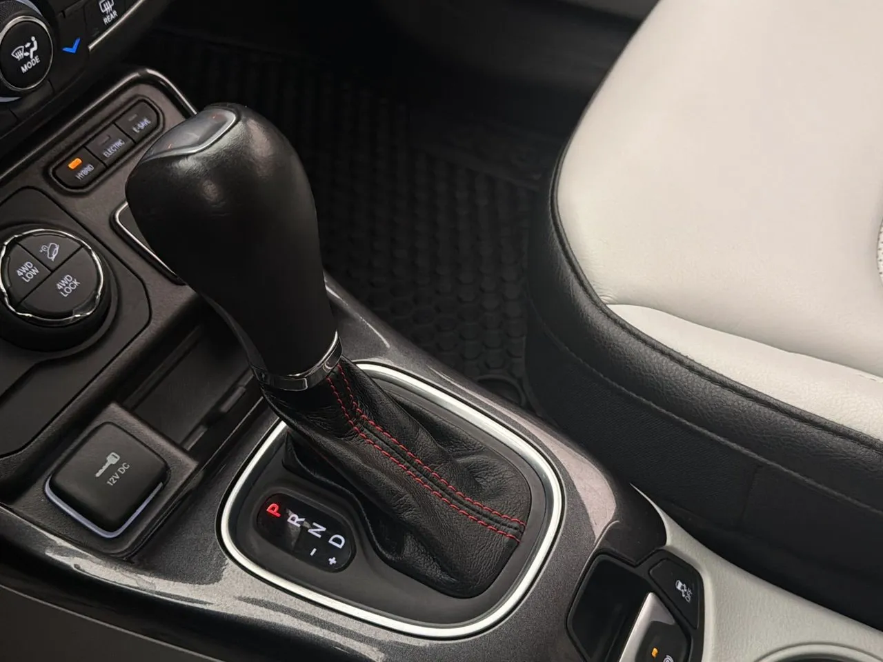 Vehicle image 23