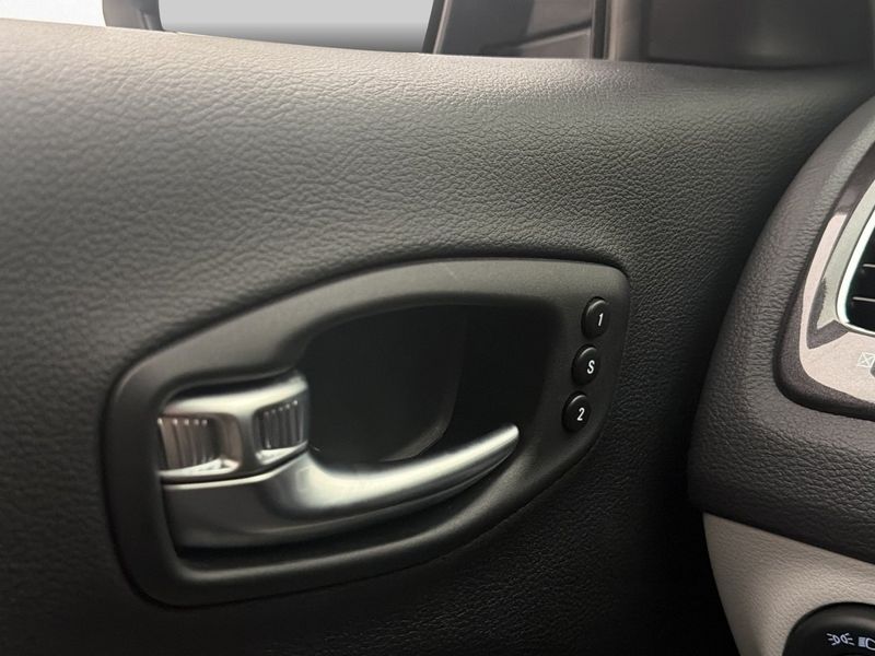 Jeep Compass bild 13