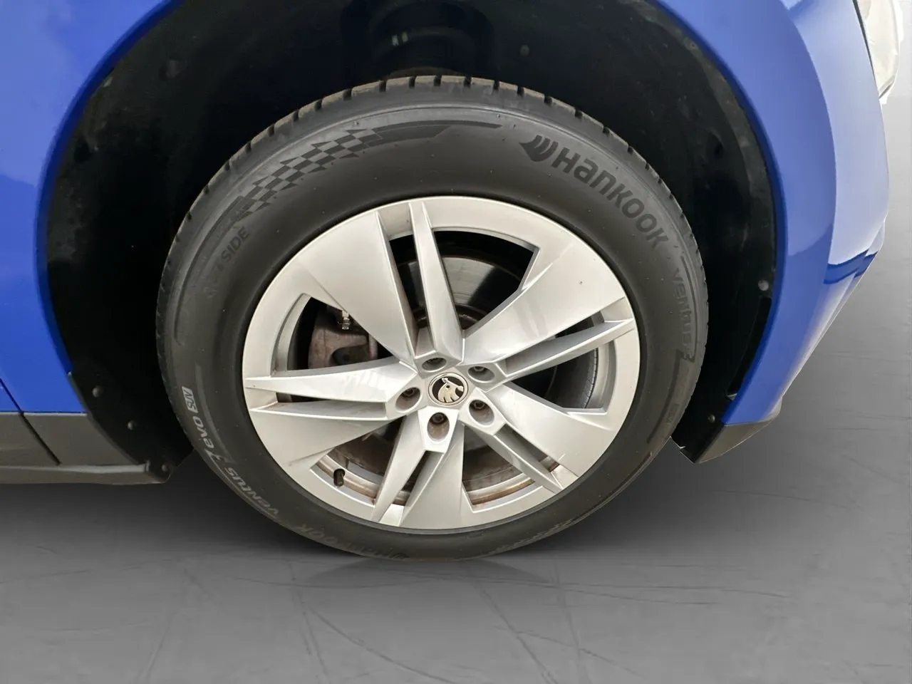 Vehicle image 36
