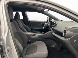 Toyota C-HR bild 12