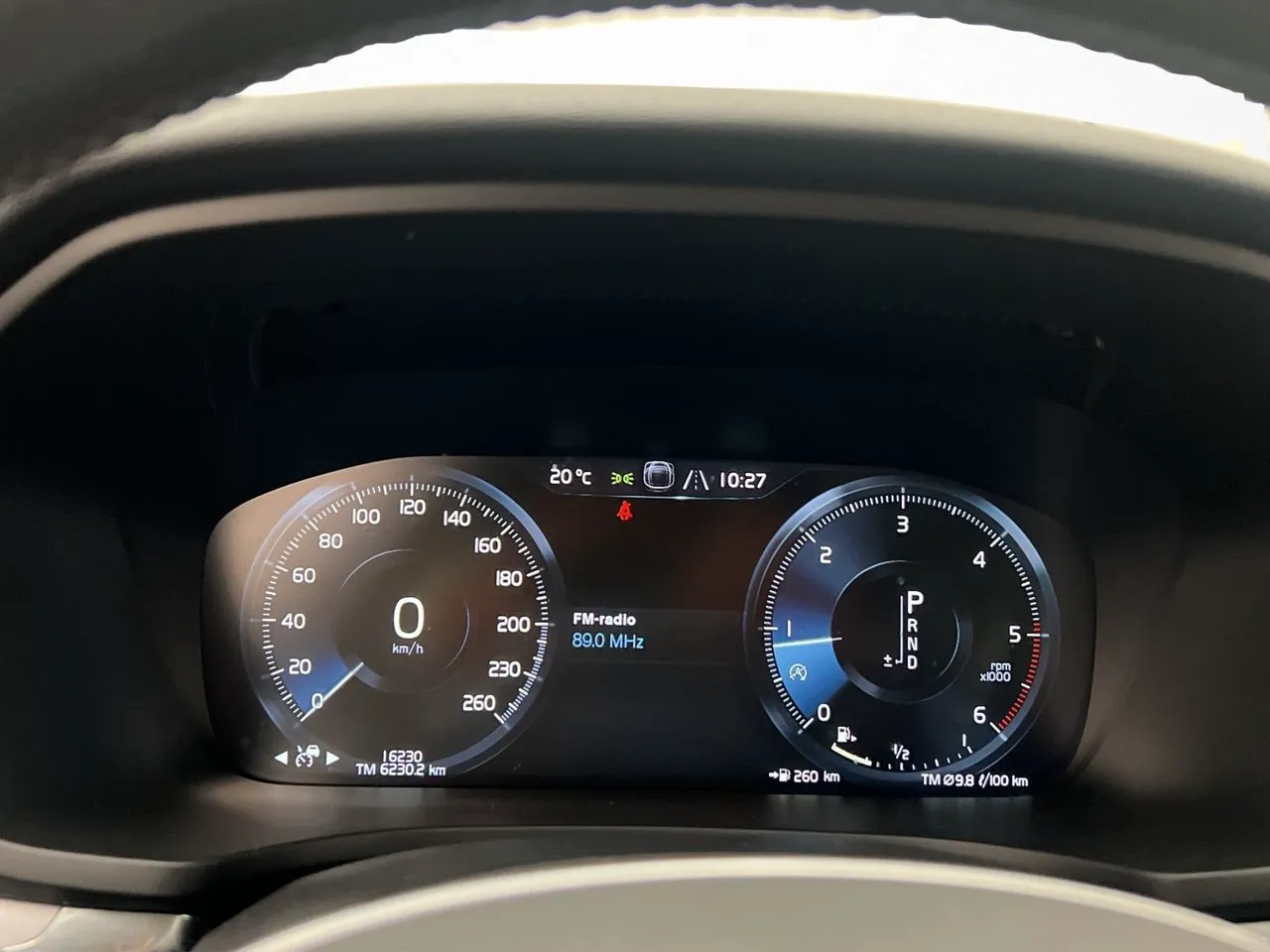 Vehicle image 18