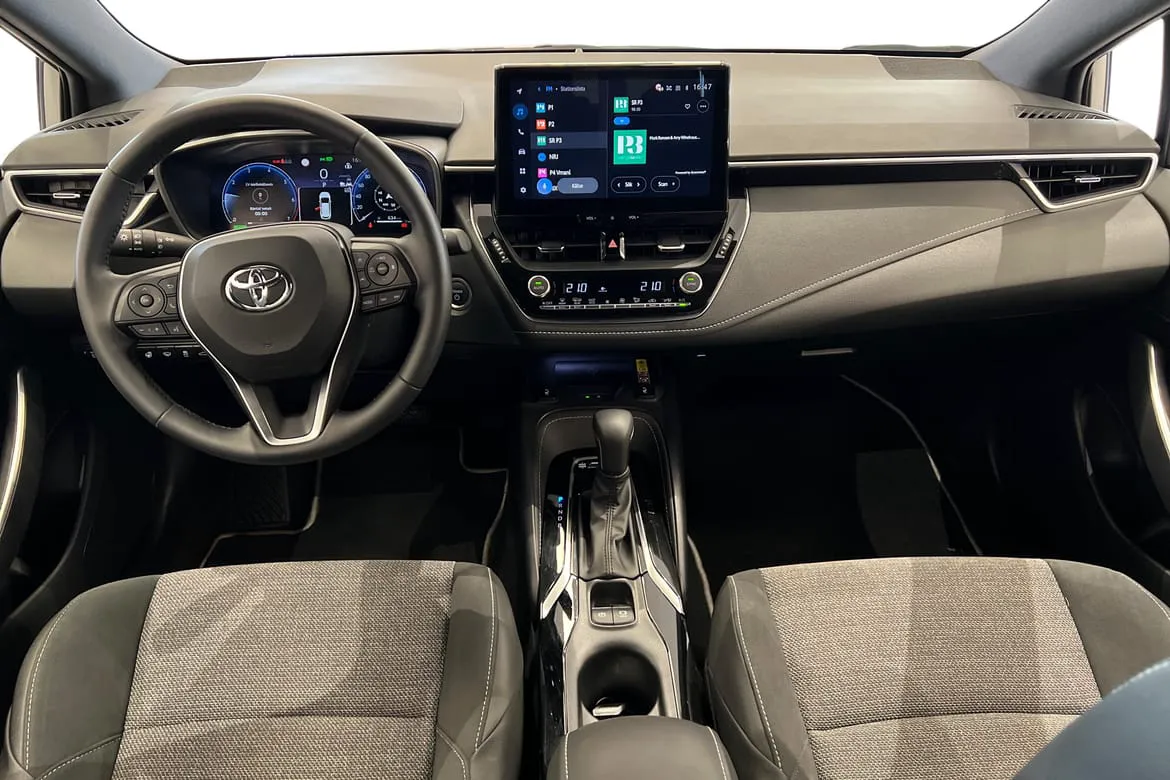 Vehicle image 9