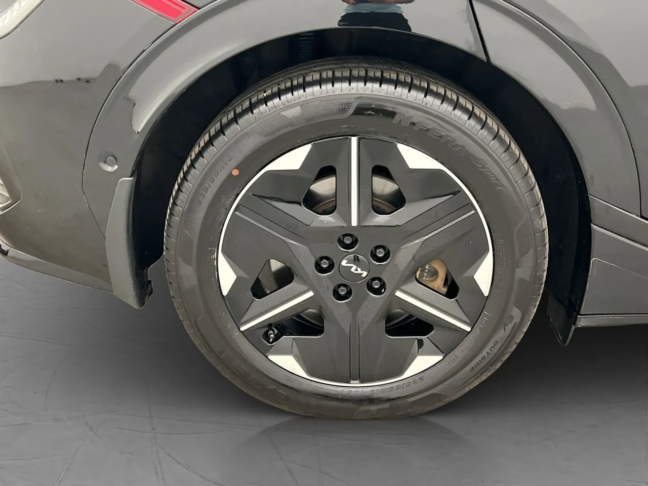 Vehicle image 36