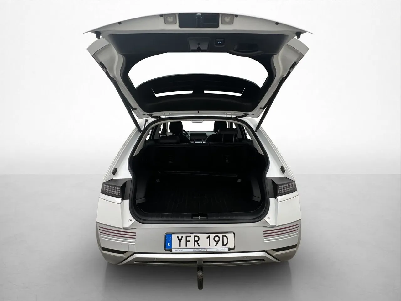 Vehicle image 35