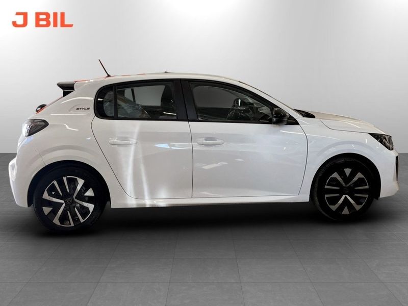 Peugeot 208 bild 13