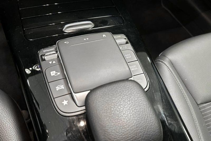 Mercedes CLA200 bild 13