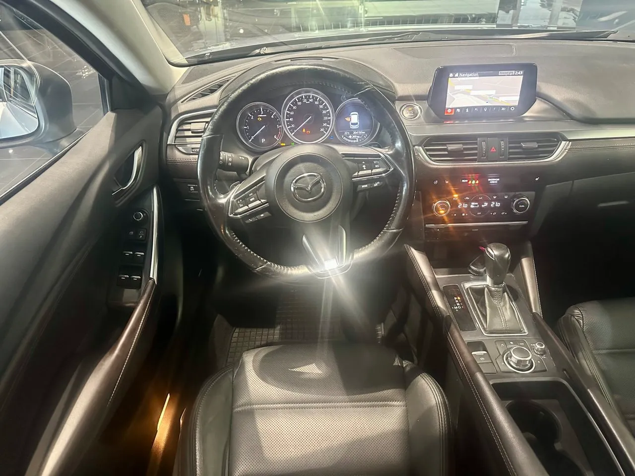 Vehicle image 11