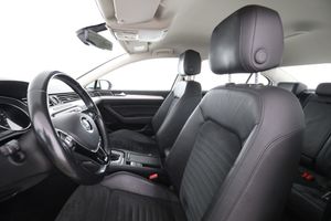 Volkswagen Passat bild 11