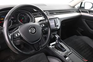 Volkswagen Passat bild 12