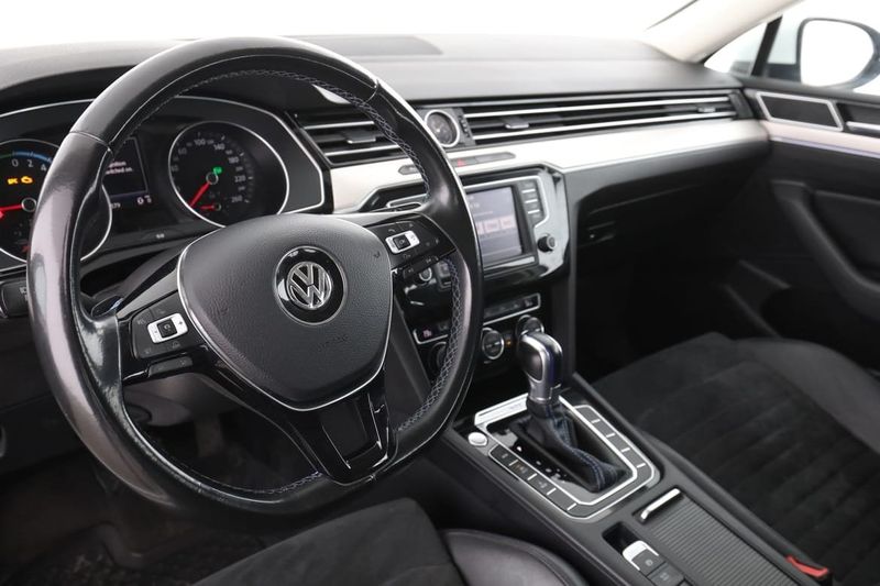 Volkswagen Passat bild 12