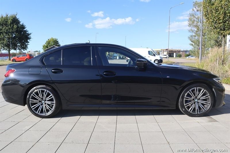 BMW 330 bild 4