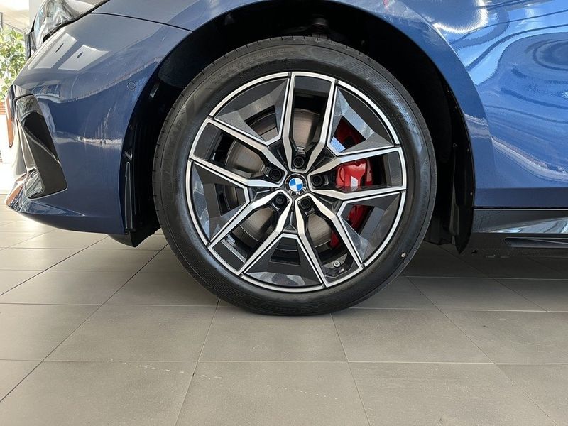 BMW i5 bild 4