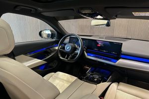 BMW i5 bild 5