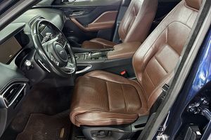 Jaguar F-Pace bild 15