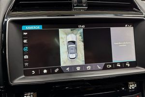 Jaguar F-Pace bild 12