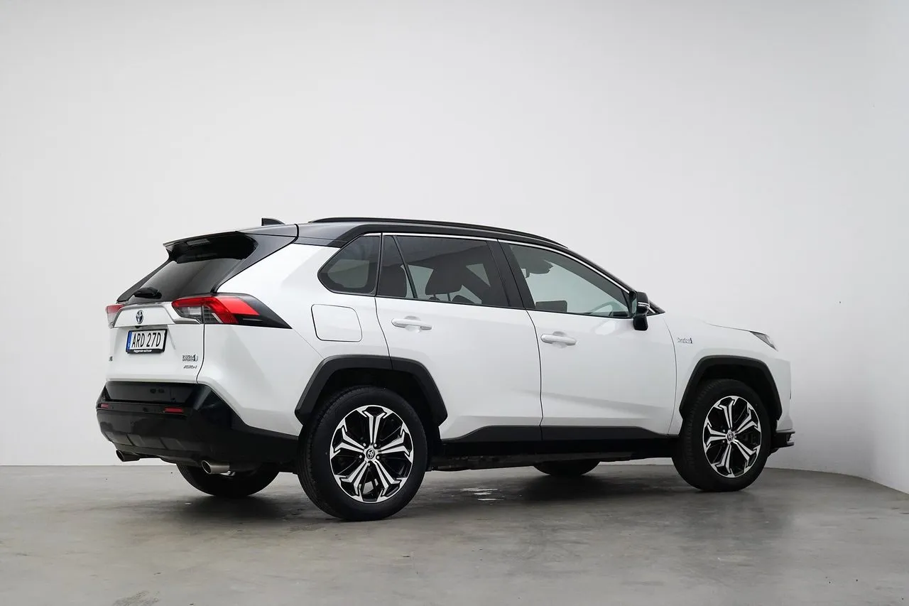 Vehicle image 20