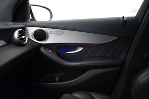 Mercedes GLC220 bild 15