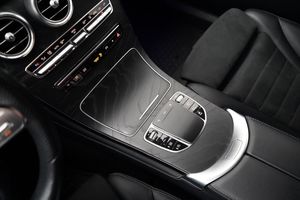 Mercedes GLC220 bild 14