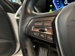 BMW i4 bild 21