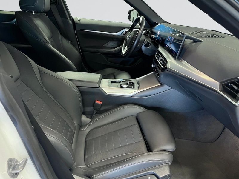BMW i4 bild 17