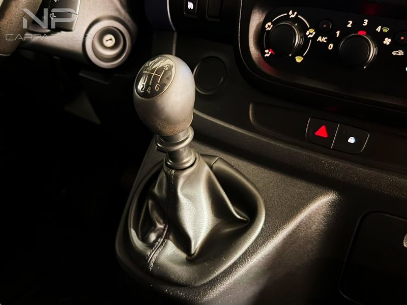 Opel Vivaro bild 13