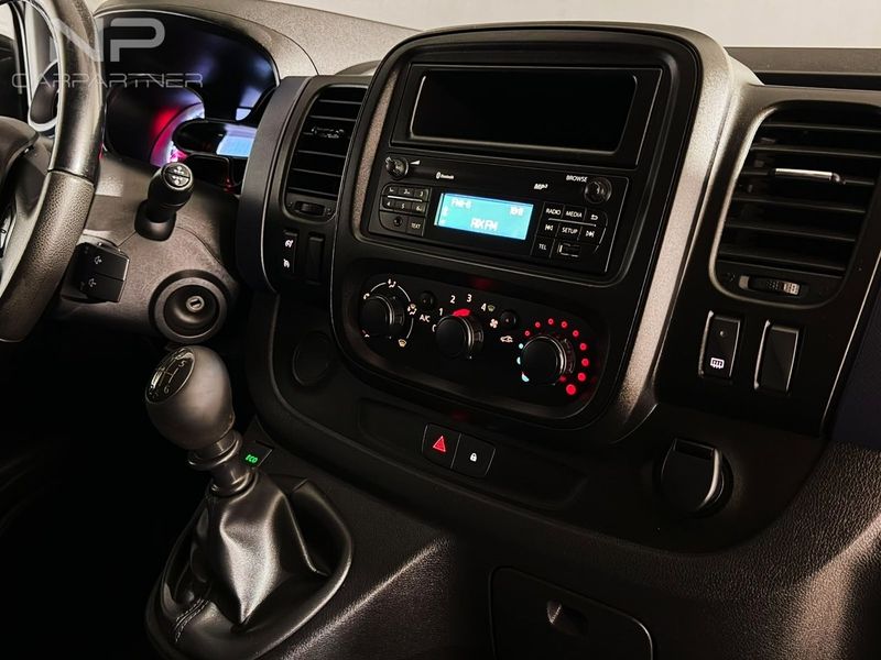 Opel Vivaro bild 8