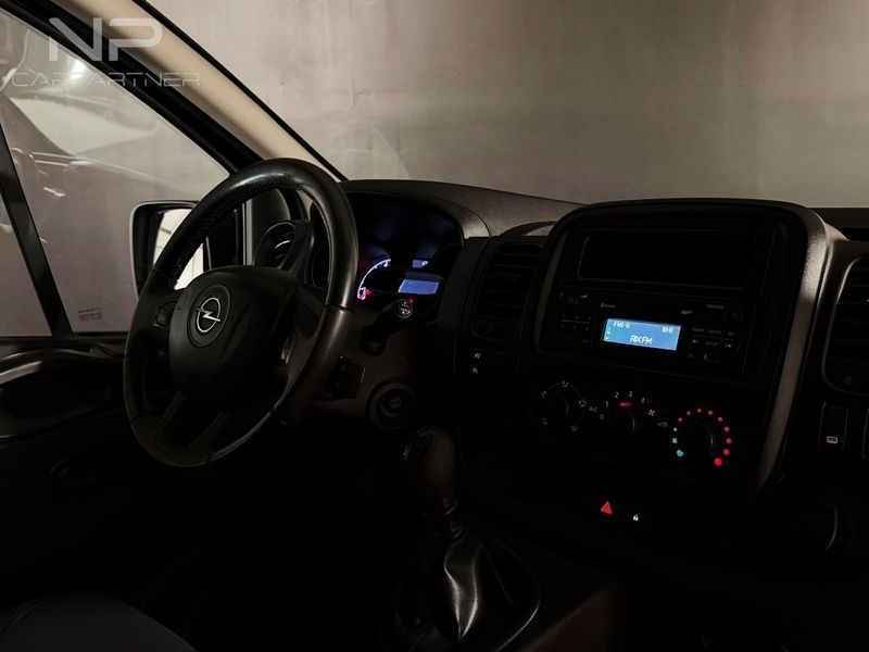 Opel Vivaro bild 7