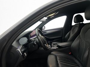 BMW 520 bild 12