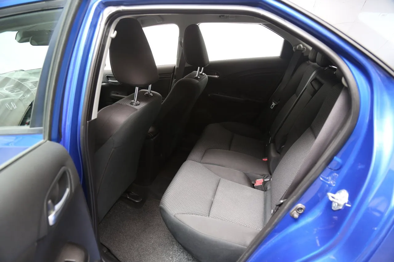 Vehicle image 22