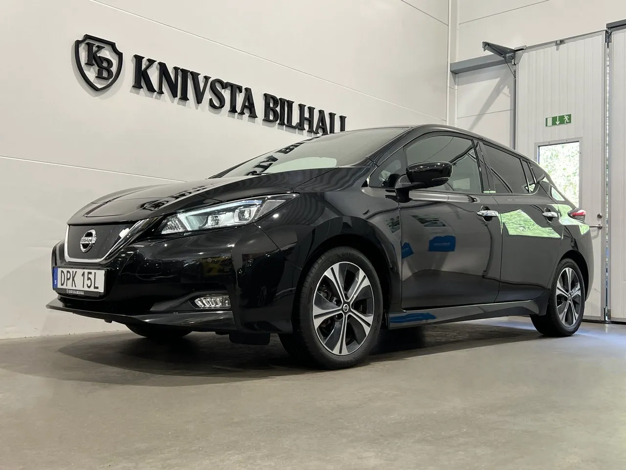 Vehicle image 25